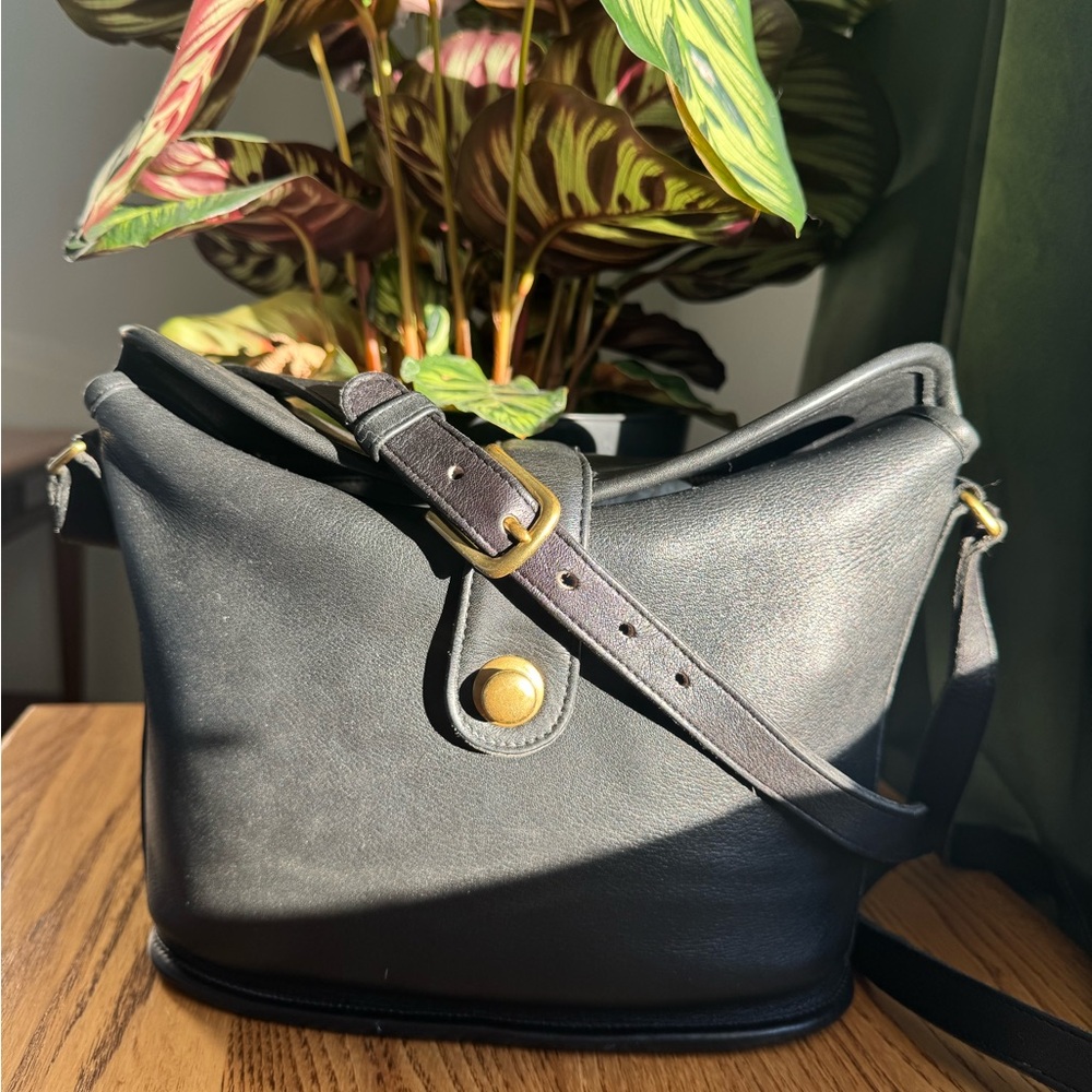 *SOLD* VINTAGE COACH BINOCULAR BAG 9853 in BLACK